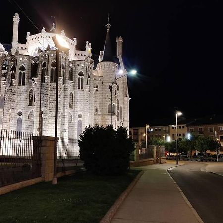 Los Sitios Асторга Екстериор снимка