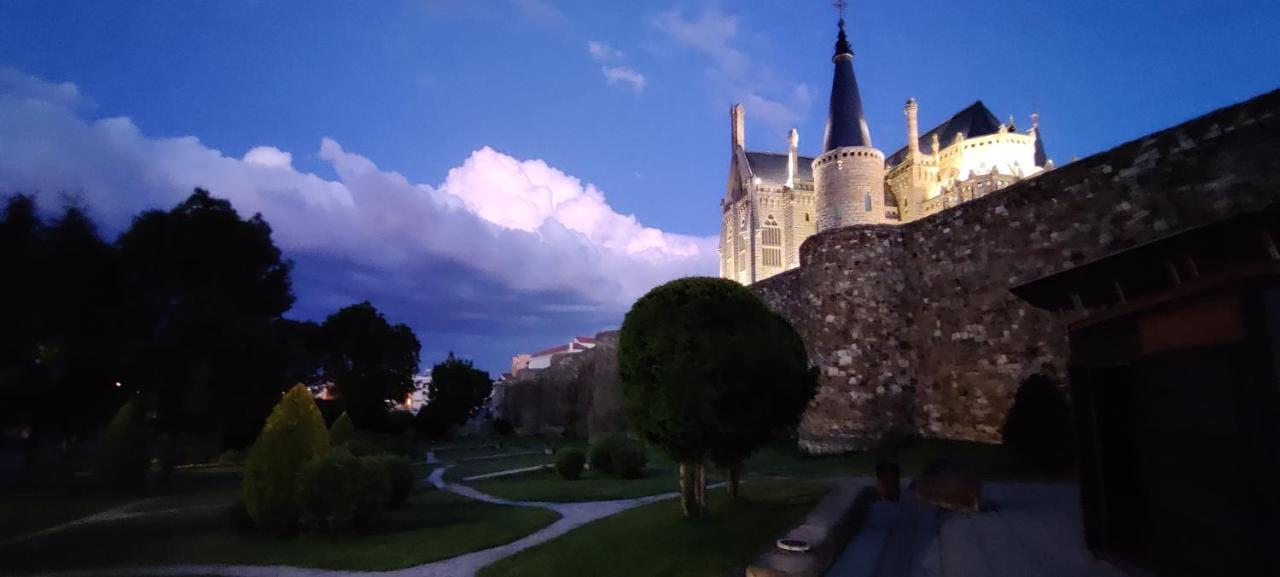 Los Sitios Асторга Екстериор снимка